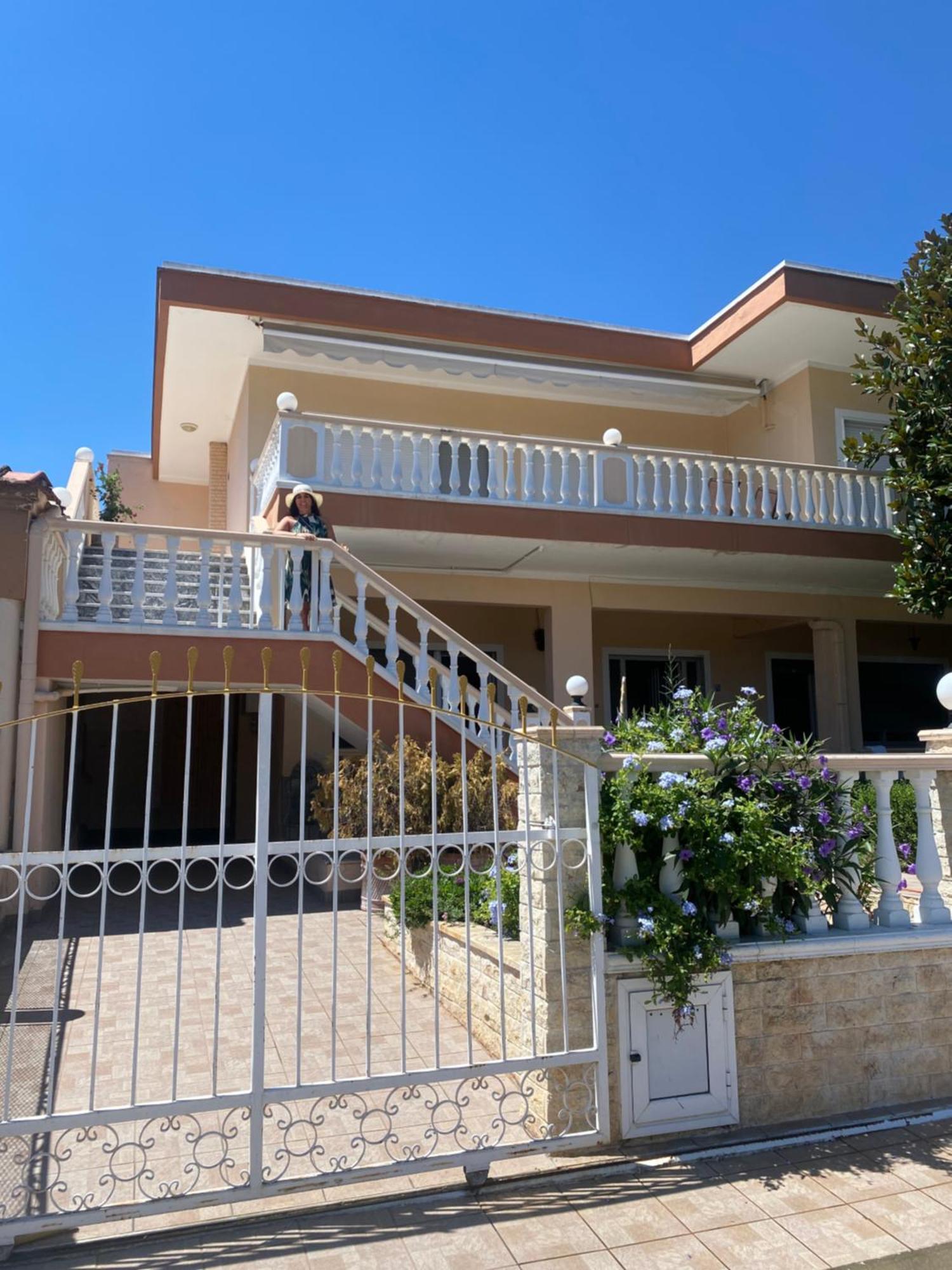 Apartamento Pami Néa Péramos Exterior foto